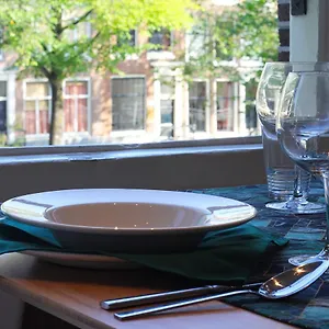 https://the-canalview-retreat.amsterdamhotelsnl.com